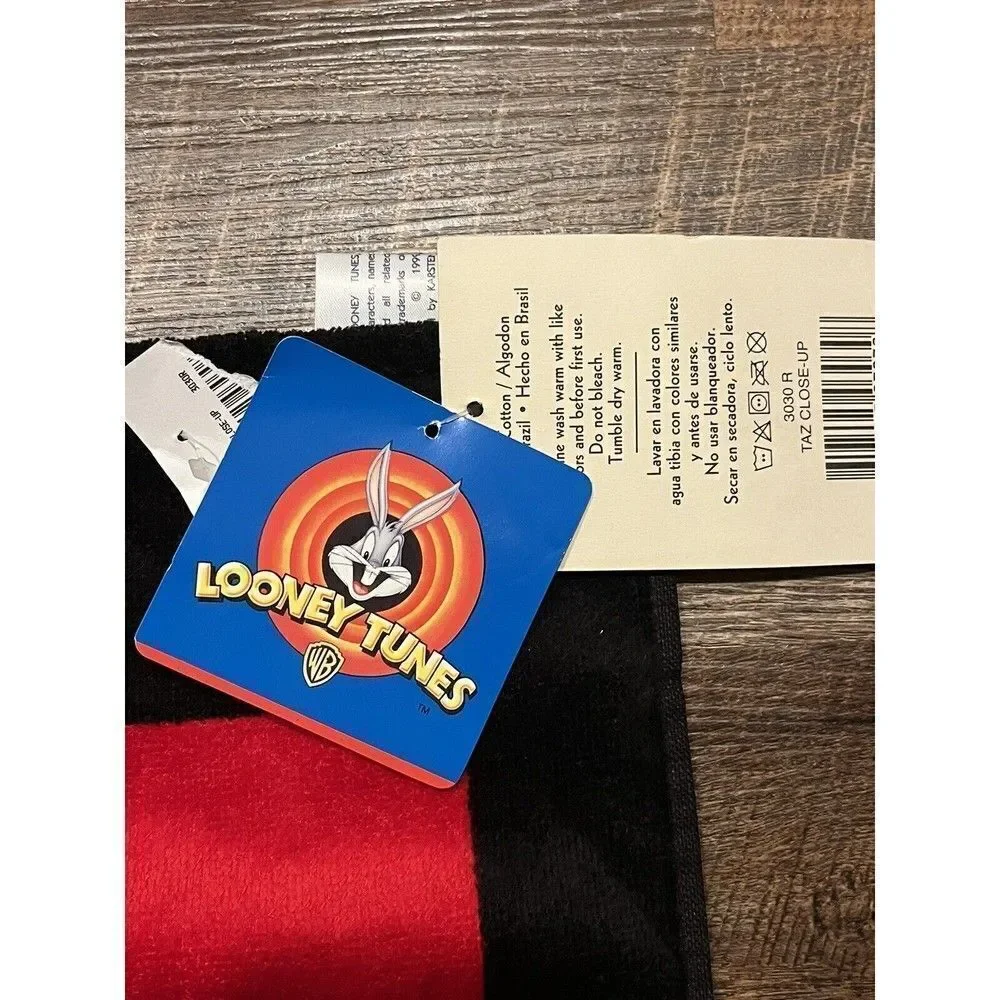 NWT Vintage 1999 Looney Tunes Beach Bath Towel Taz Tasmanian Devil Red Black
